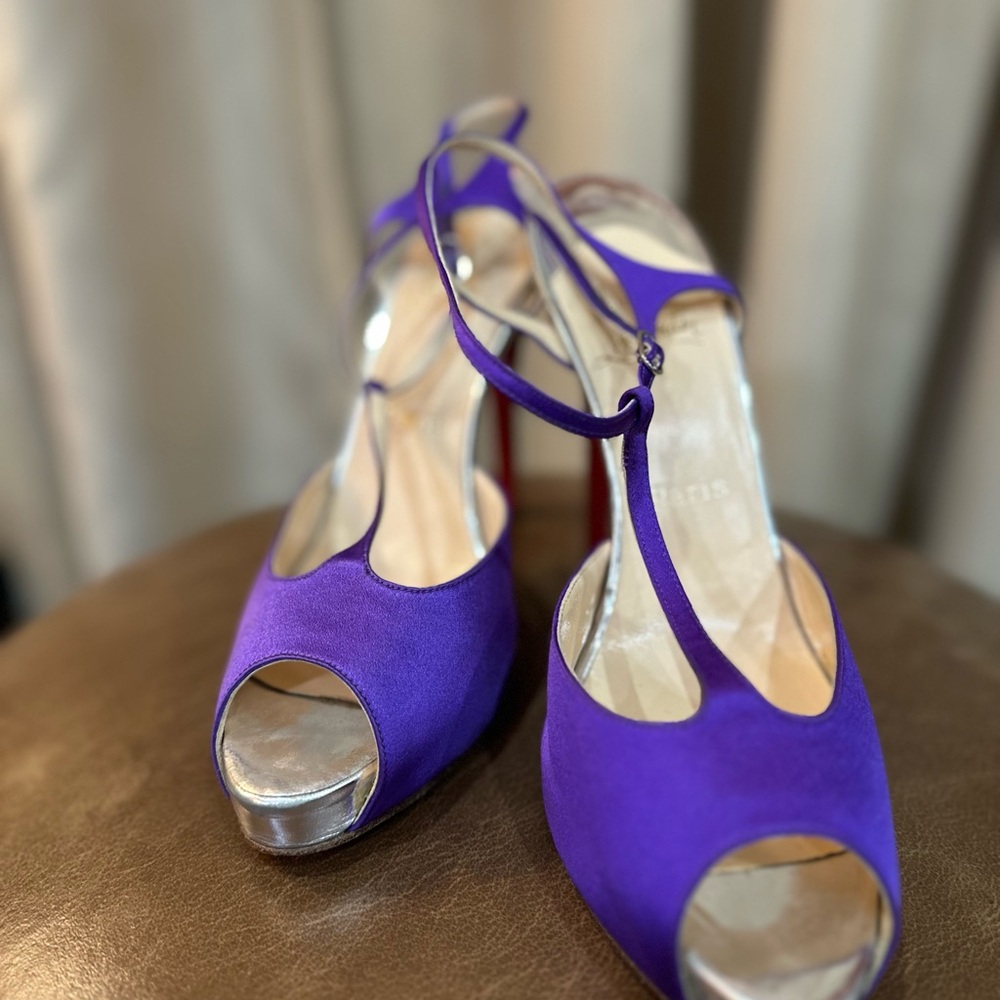 Christian Louboutin Satin Purple Peep-Toe Women's Shoes size 40 (9-9.5) - Picture 2 of 9